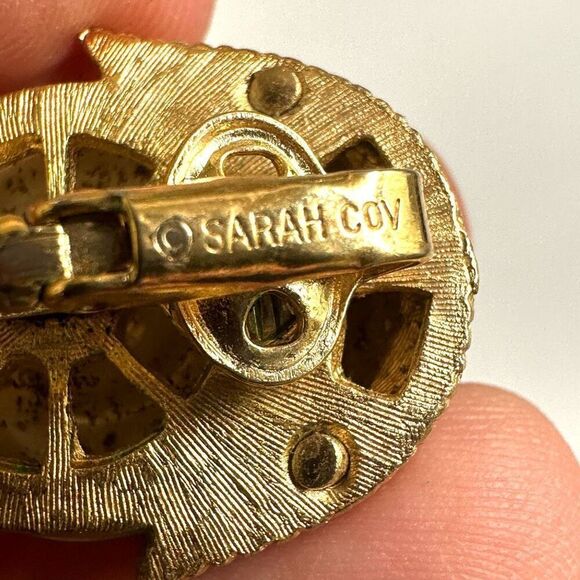 Sarah Coventry hidden pearl vintage clip on earrings - Picture 5 of 7